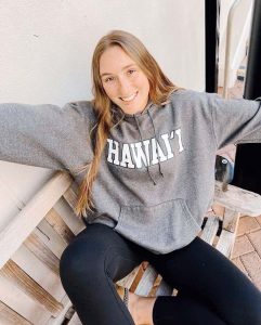 Cowell coming home: King Kekaulike grad set to transfer to UH